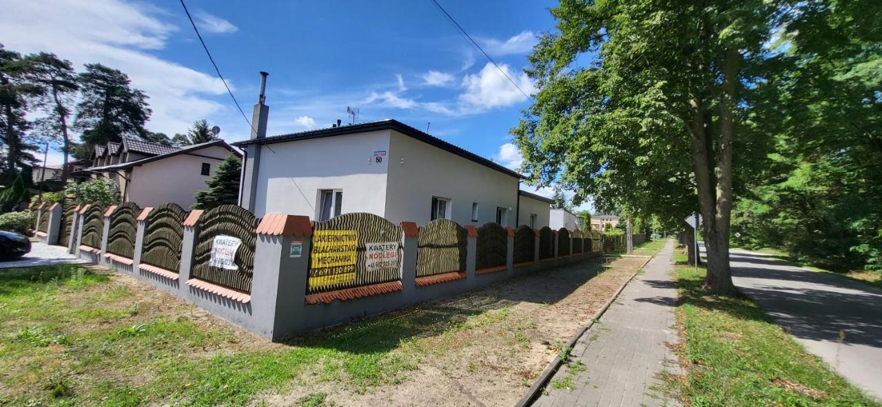 Noclegi Tuszyn M Exterior photo